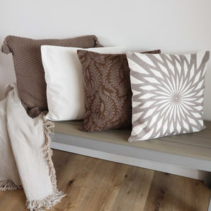 Kissenhülle Poncione offwhite - Stickerei taupe grau - 45 x 45 cm