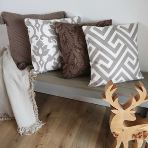 Kissenhülle Guggschnubel offwhite - Stickerei taupe grau - 45 x 45 cm