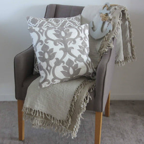 Kissenhülle Halegg offwhite - Stickerei taupe grau - 45 x 45 cm