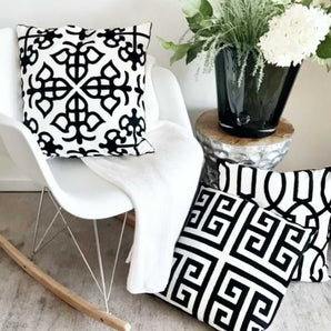 Kissenhülle Girenbüel offwhite - Stickerei schwarz - 45 x 45 cm