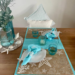 Serviette türkis Koralle - Stickerei weiss – 45 x 45 cm