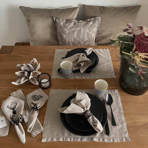 Tischset taupe / beige meliert Lochstickerei -45 x 35 cm
